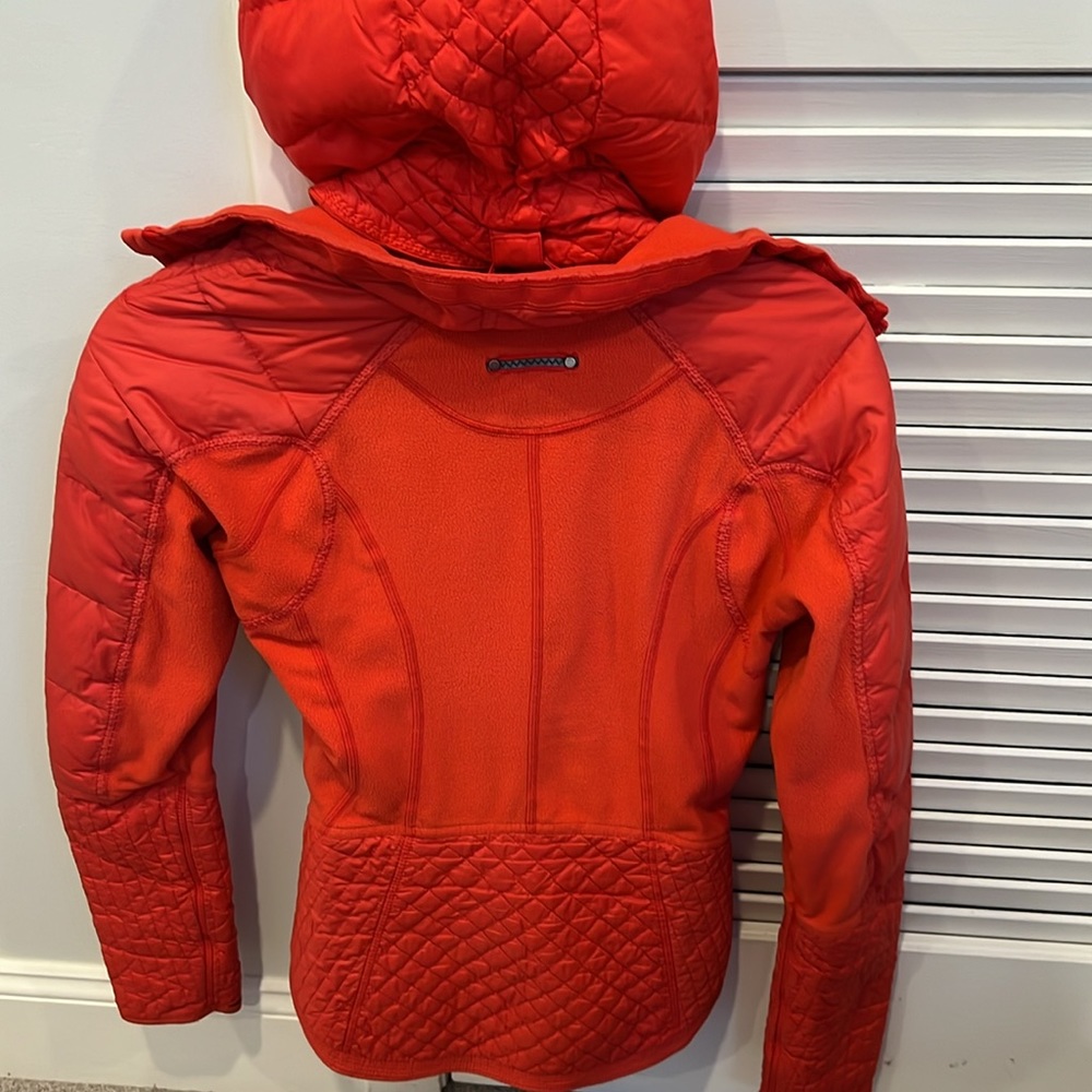 Lululemon jacket - Picture 6 of 7